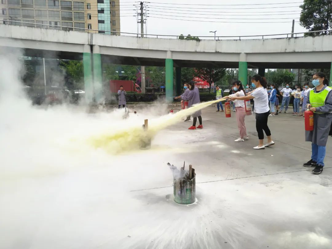 J9集团药业，清静生产，始终如一